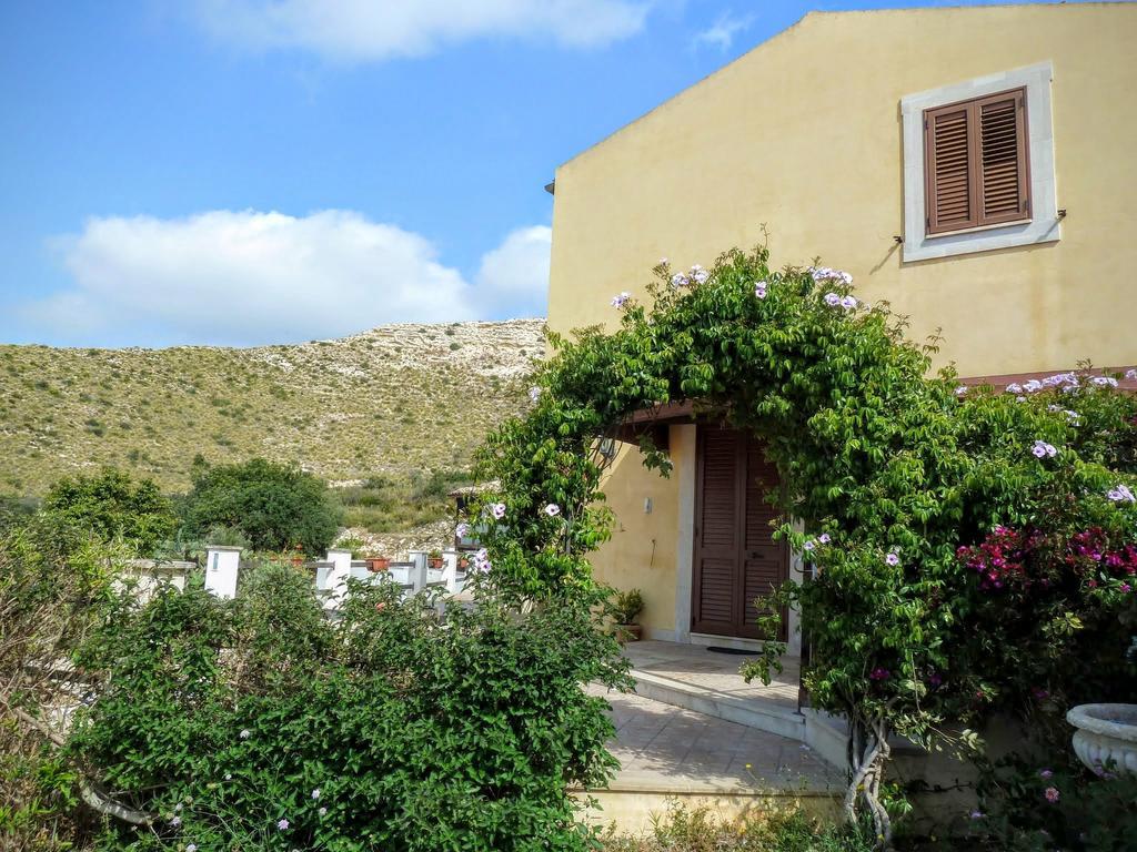 Agriturismo Timpa Del Sole Villa Noto Bagian luar foto