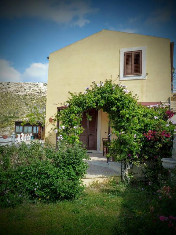 Agriturismo Timpa Del Sole Villa Noto Bagian luar foto